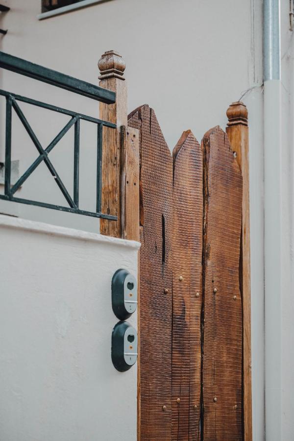 Varousi.Traditional House In Old Town Of Trikala 1 エクステリア 写真